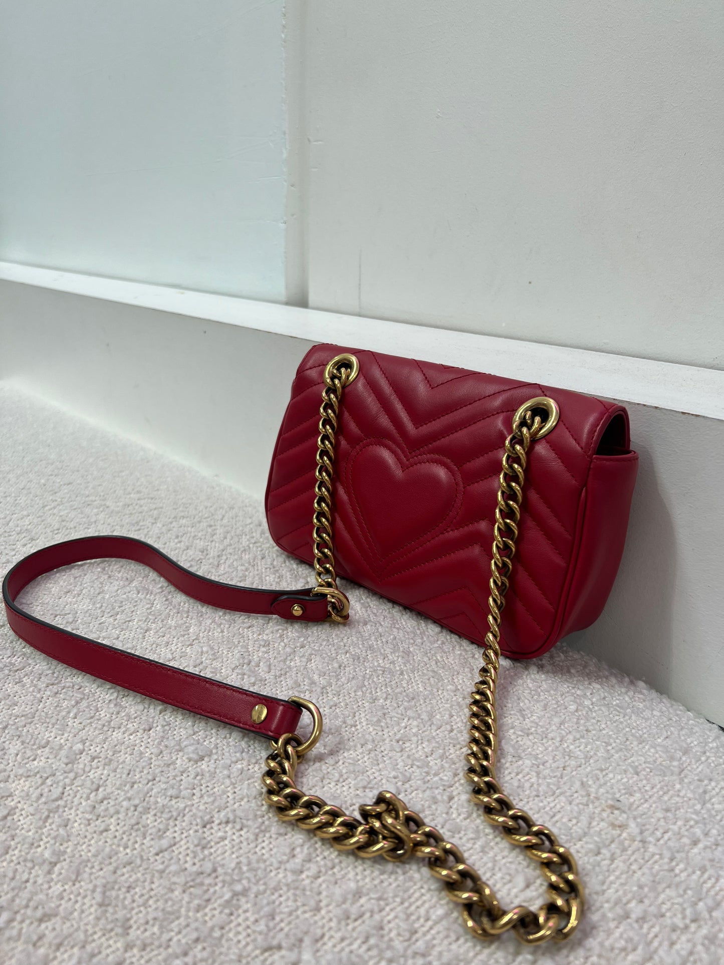 Gucci GG Marmont Small Shoulder Bag