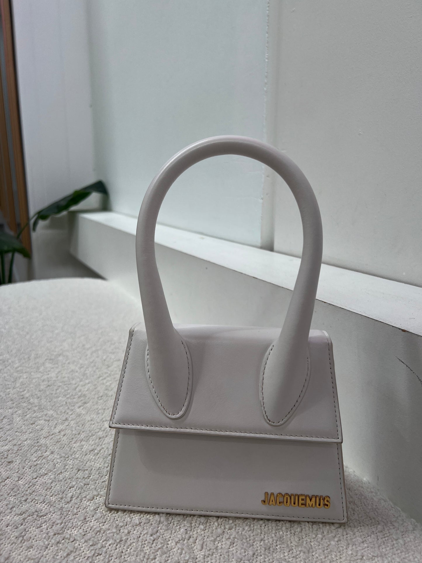 Jacquemus White Le Chiquito Moyen Bag